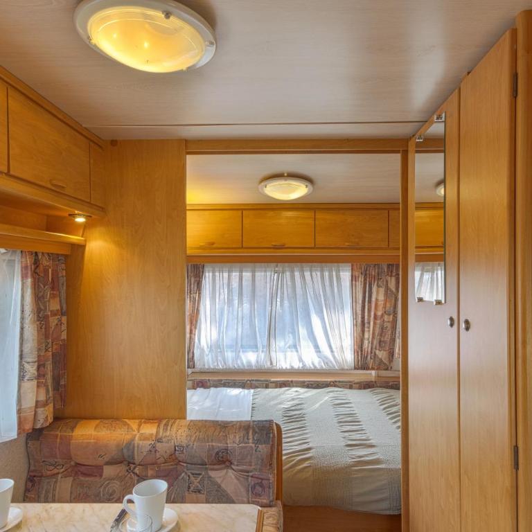 Camping du Grand Batailler - Caravane - 2