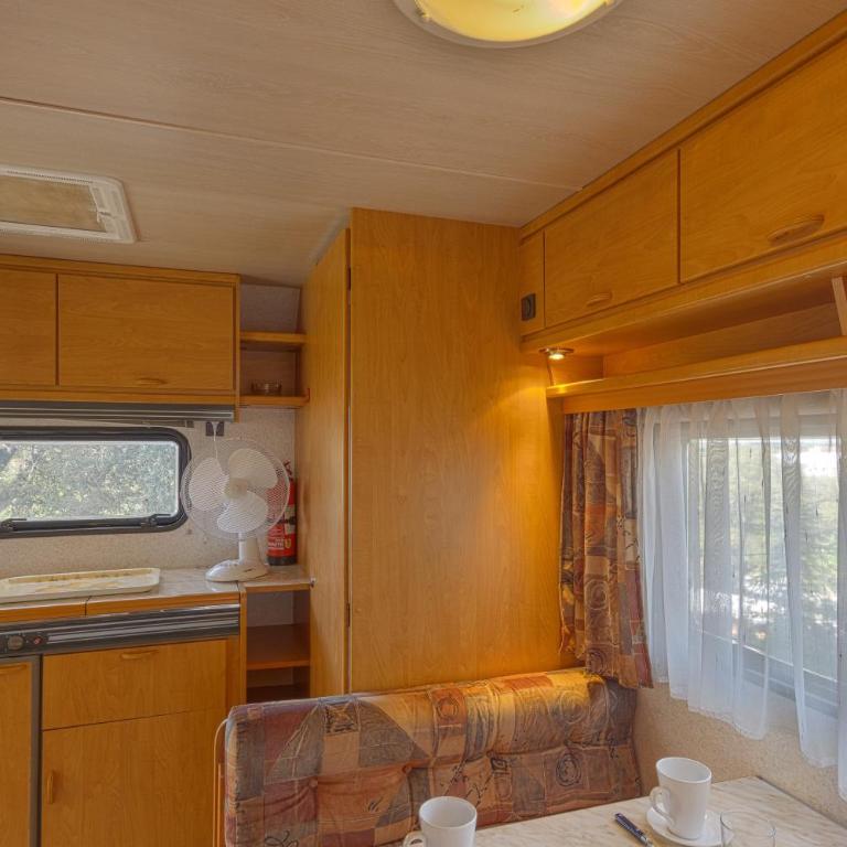 Camping du Grand Batailler - Caravane - 5