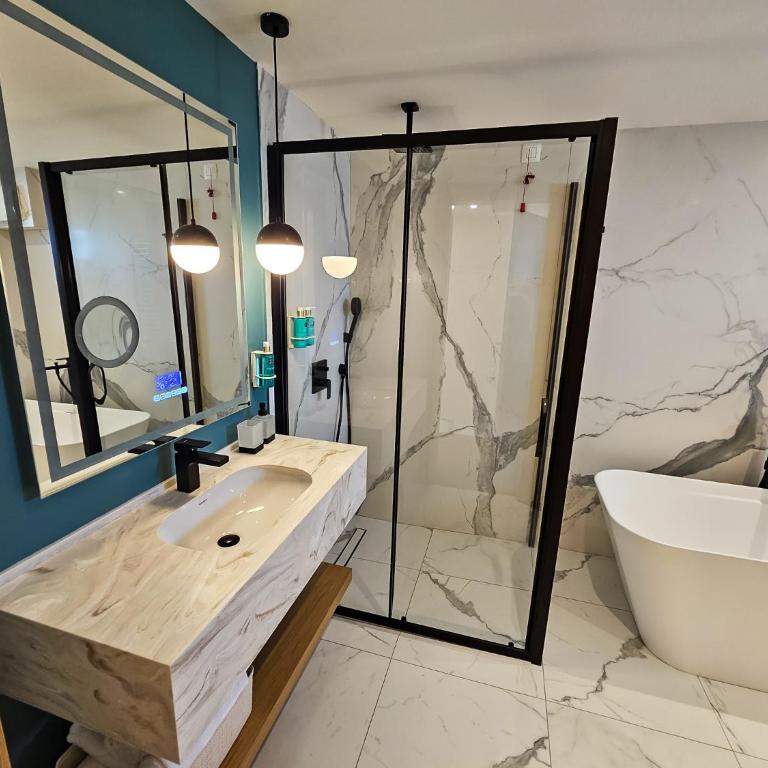 The New Hotel Mediteran - VILLA Edition - Suite sa 2 Spavaće Sobe - 3