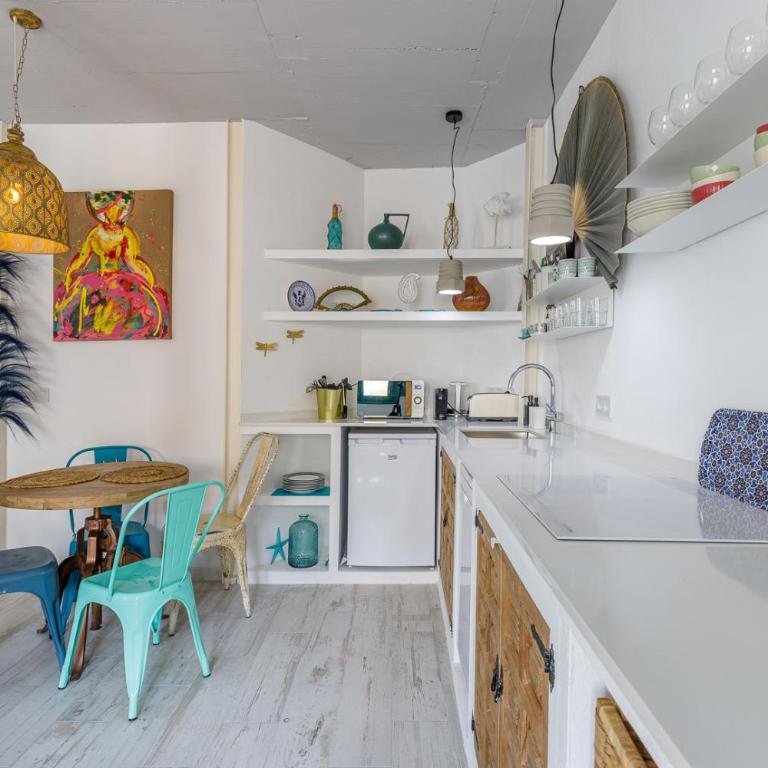 Petite Maison Lili by Caleta Homes - Casa - 13