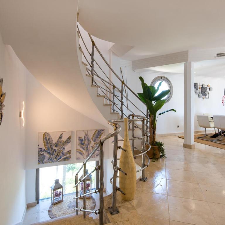 PH BELLAGIO: Luxurious and Romantic duplex penthouse with PRIVATE POOL & sea views - Three-Bedroom Apartment - 18
