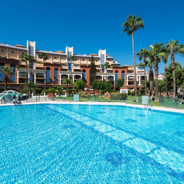 PH BELLAGIO: Luxurious and Romantic duplex penthouse with PRIVATE POOL & sea views - Three-Bedroom Apartment - 58