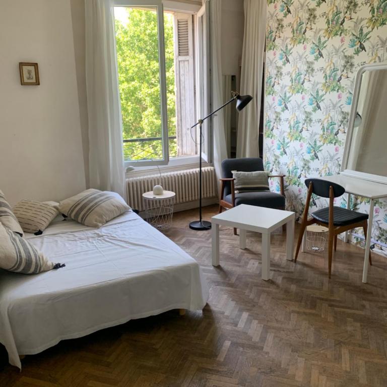 Marseille Vieux Port - Three-Bedroom Apartment - 10