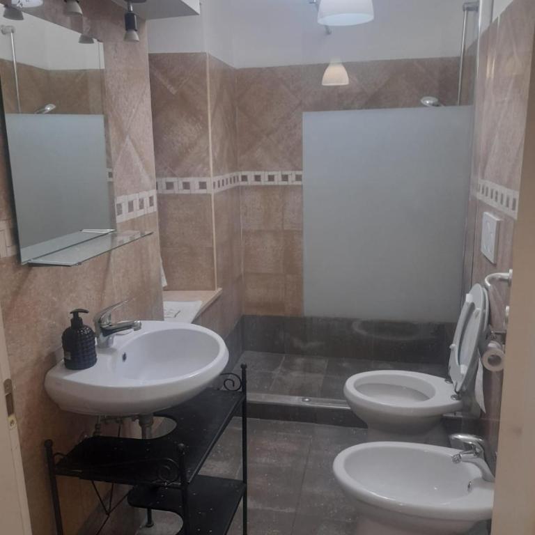 casa di lella ai musei vaticani - One-Bedroom Apartment - 11