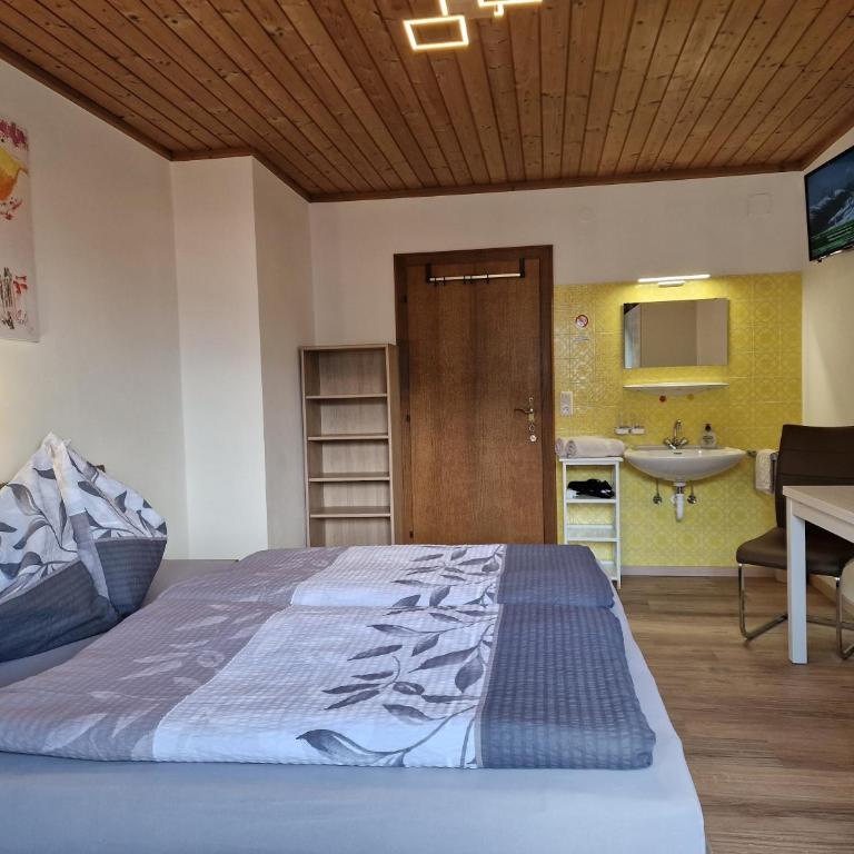 Haus Höllerer - Apartment mit 4 Schlafzimmern und einem Balkon - 9