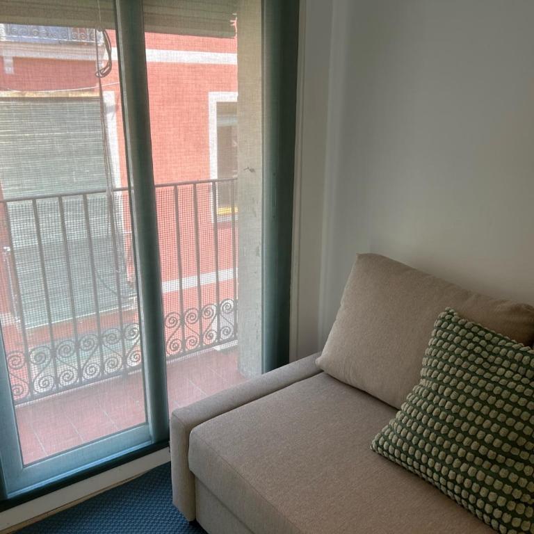 Gaudi(M) Barcelona - One-Bedroom Apartment - 12