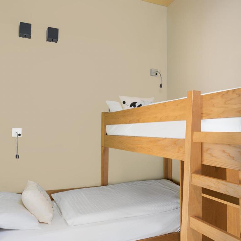 Falkensteiner Family Hotel Sonnenalpe - Familienzimmer Komfort mit Balkon - 5