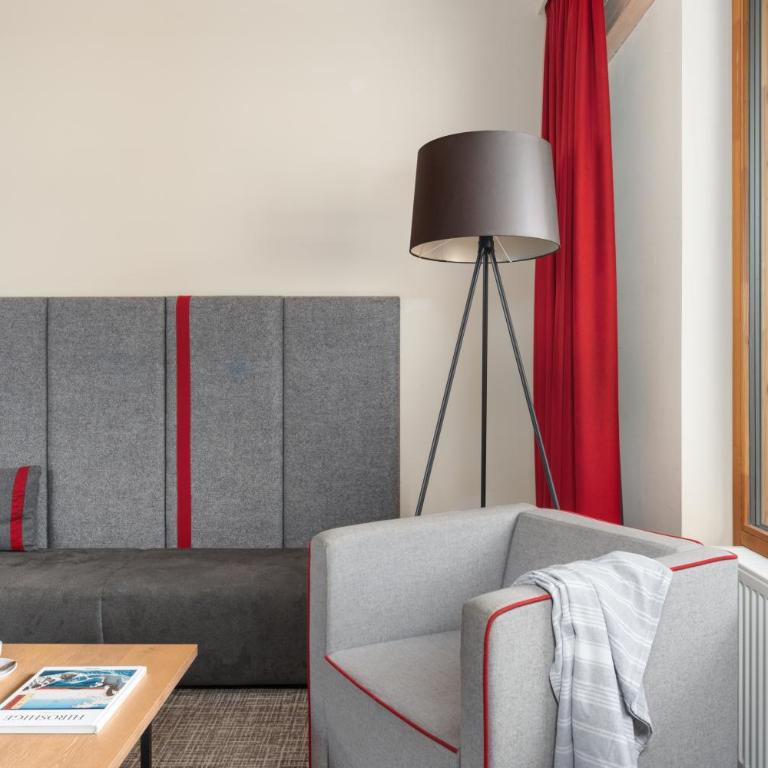 Falkensteiner Family Hotel Sonnenalpe - Familienzimmer Komfort mit Balkon - 1