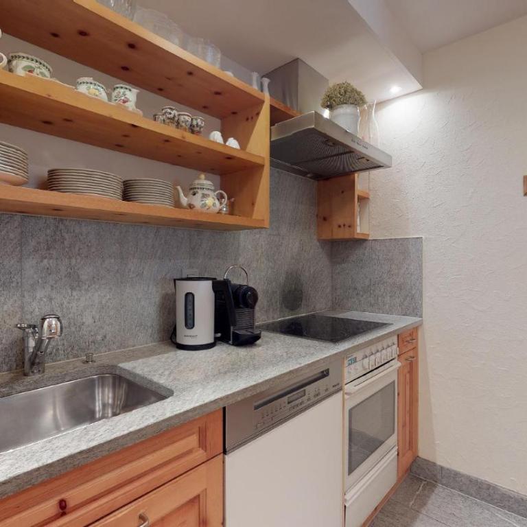 Surlej 34 - Apartment mit Seeblick - 13