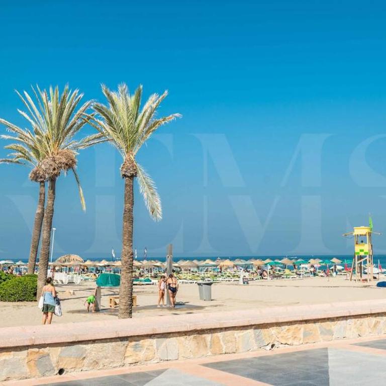 Villa with private heated Pool by the beach & port - Benalmadena by REMS - Villa con piscina privada - 48