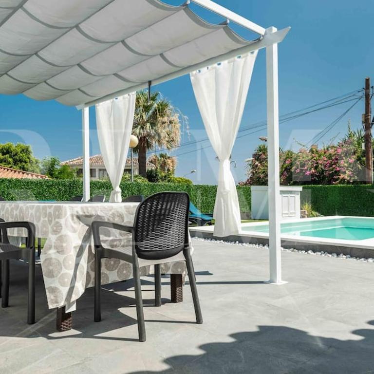 Villa with private heated Pool by the beach & port - Benalmadena by REMS - Villa con piscina privada - 4