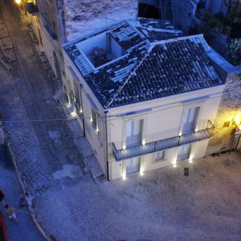 Re barocco Centro storico Scicli a 5 min dal mare - Two-Bedroom Apartment - 11