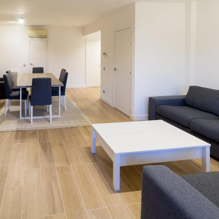 Sistach Girona - Apartamento de 4 dormitorios - 9