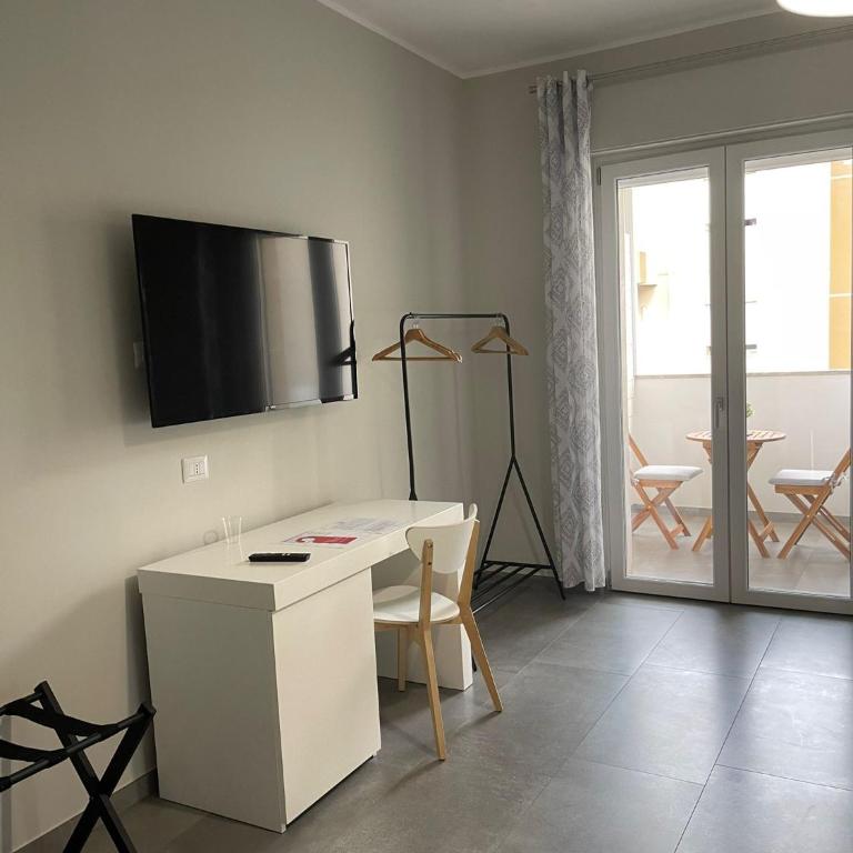 ViaRiva Rooms - Camera Tripla con Bagno Privato - 3