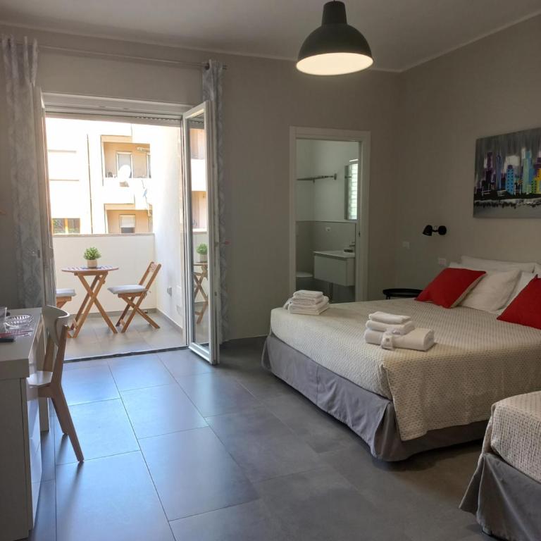 ViaRiva Rooms - Camera Tripla con Bagno Privato - 6