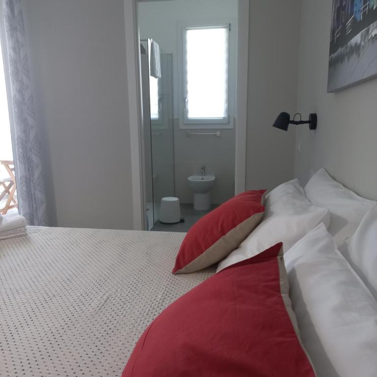 ViaRiva Rooms - Camera Tripla con Bagno Privato - 7