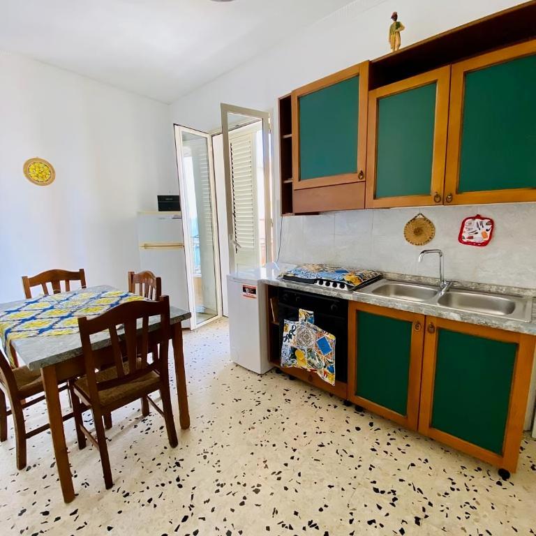 Holiday Marty&kalos - Two-Bedroom House - 16