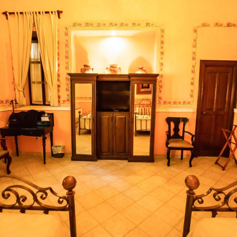 Hotel Boutique La Mision De Fray Diego - Suite Deluxe 2 double beds & garden view - 4