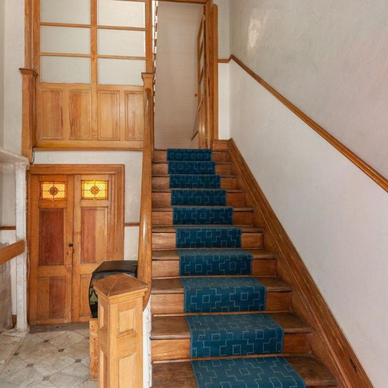 2BR APT w/ terrace and very good location - Two-Bedroom Apartment - 44