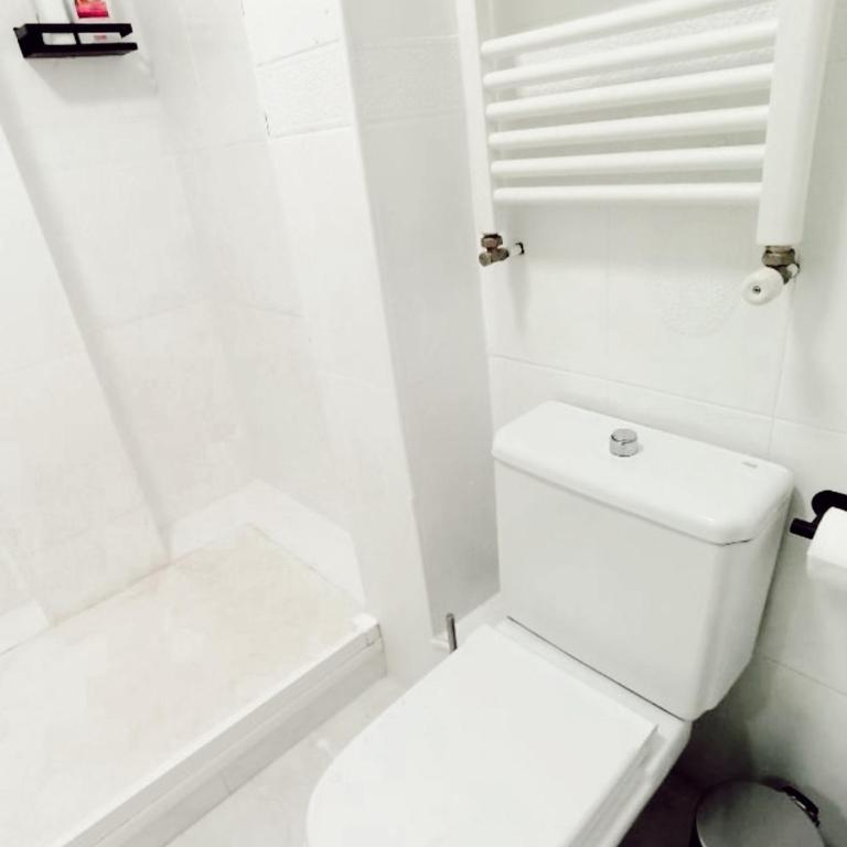 SWEET HOME BILBAO - Three-Bedroom Apartment - 26