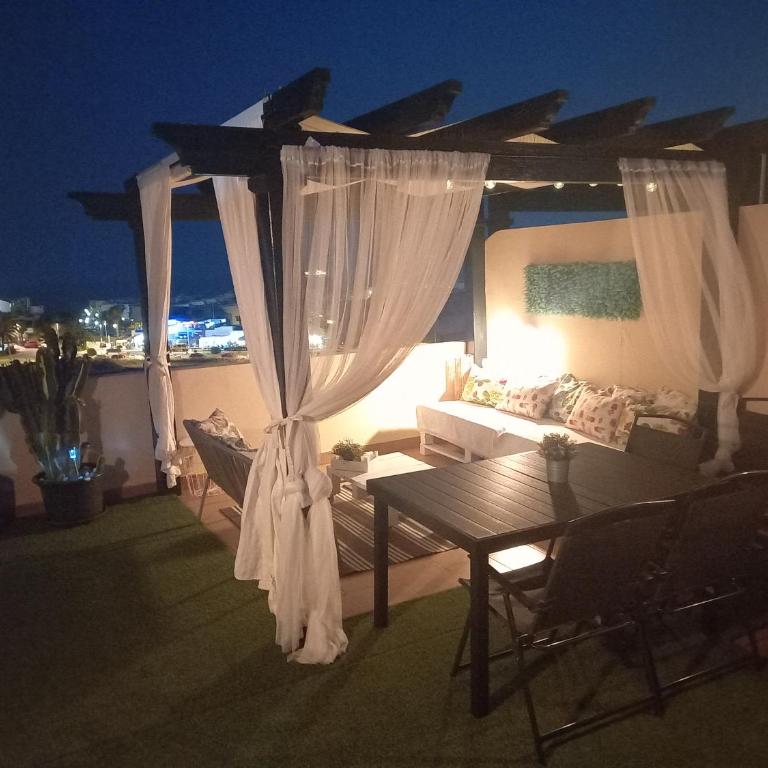 Atico con piscina privada - Apartamento de 2 dormitorios - 3