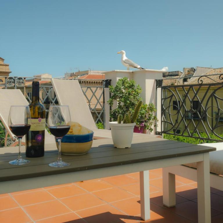 Central Apartment with terrace near teatro Massimo - One-Bedroom Apartment - 45