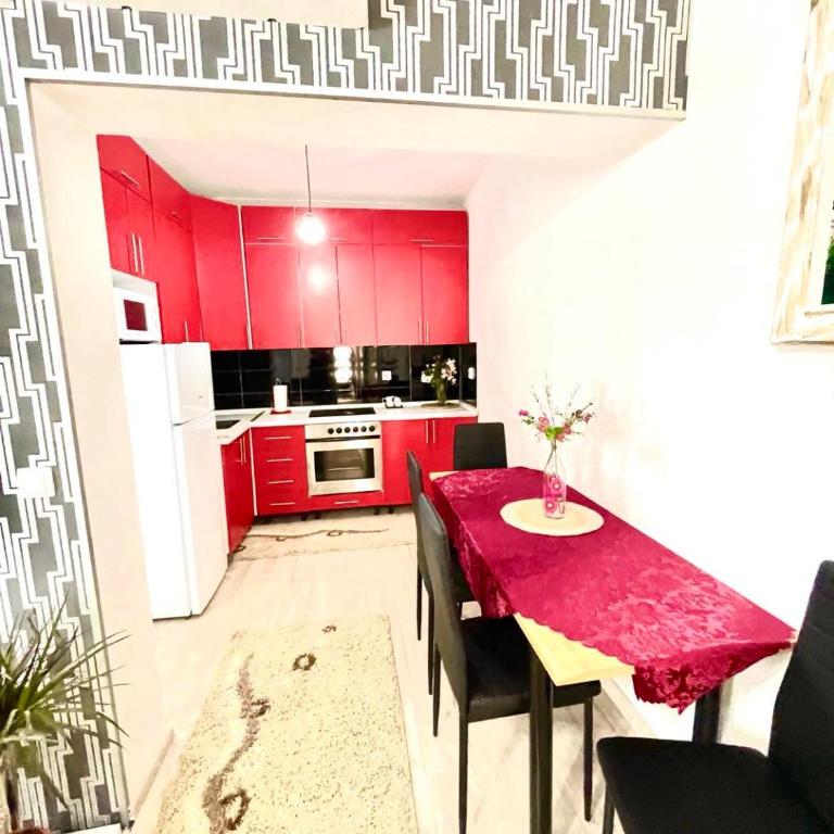 Apartment Adel - One-Bedroom Apartment - 10