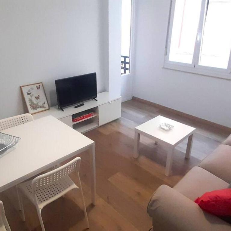 Apartamento Playa Foz con terraza - Apartamento de 3 dormitorios - 2