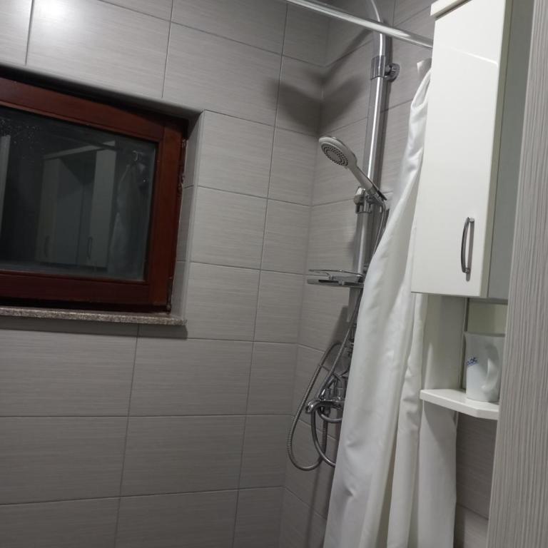Grand Apartmani - Two-Bedroom Apartment - 14