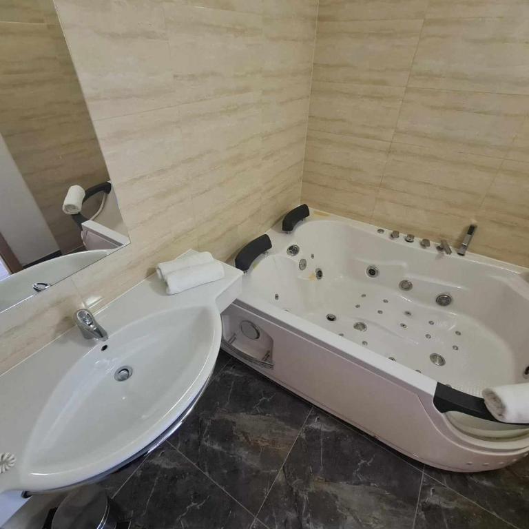 Hotel Lohovo - Apartman sa 3 Spavaće Sobe - 6