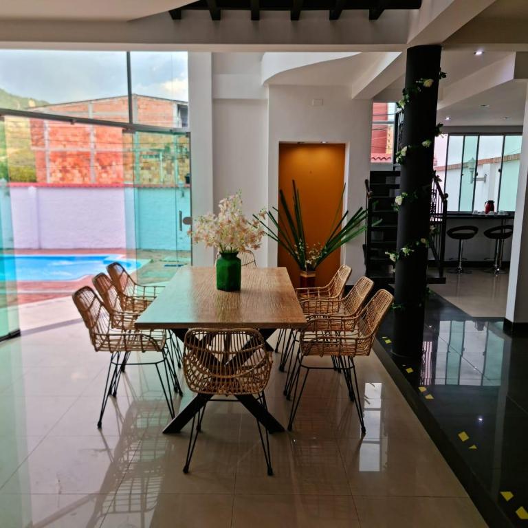 Casaquinta Con Piscina - Villa - 10