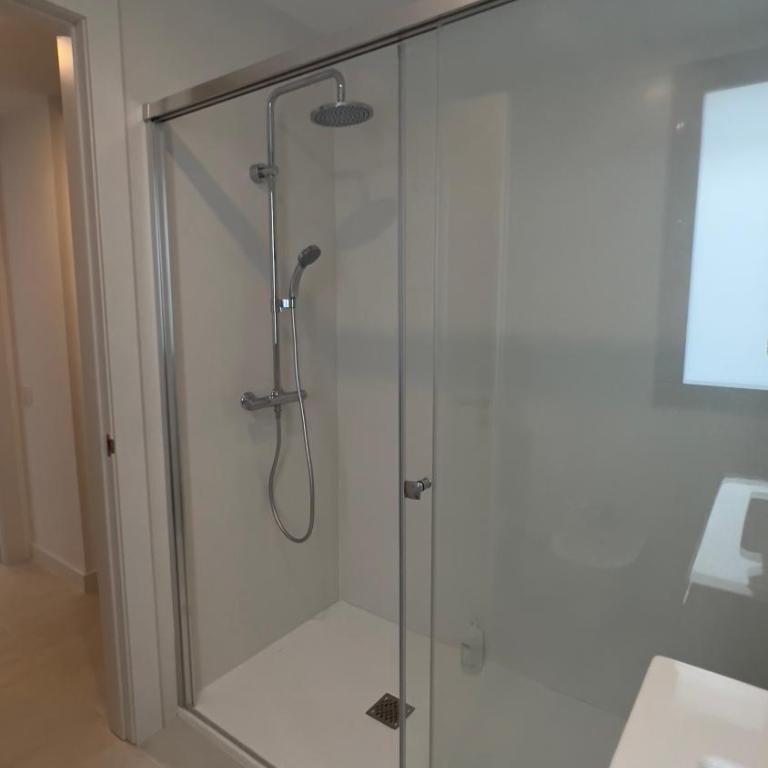 NEW SPACIOUS 4 BEDROOMS APARTMENT IN ESTEPONA 10 min walk to the BEACH - Apartamento - 26