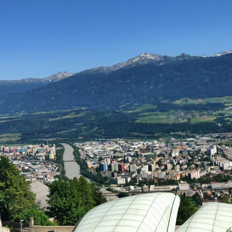 Alpendohle Apartments Innsbruck - Apartment mit Blick auf die Berge - 35