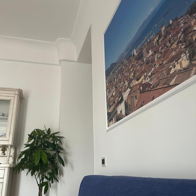 Sissi House Salerno - Appartamento con 2 Camere da Letto - 60
