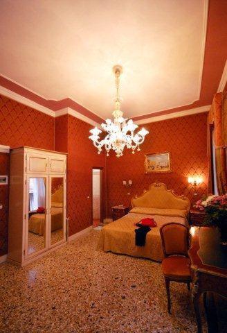 Residenza Hotel San Maurizio - Camera Tripla Superior - 11