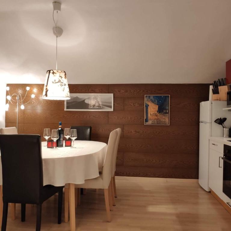 Alpendohle Apartments Innsbruck - Apartment mit Blick auf die Berge - 34