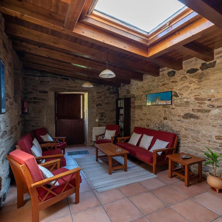 Casa rural completa Río Sarela - Four-Bedroom House - 3