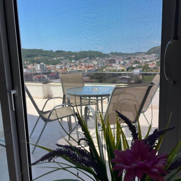Demiri Rr - One-Bedroom Apartment - 14