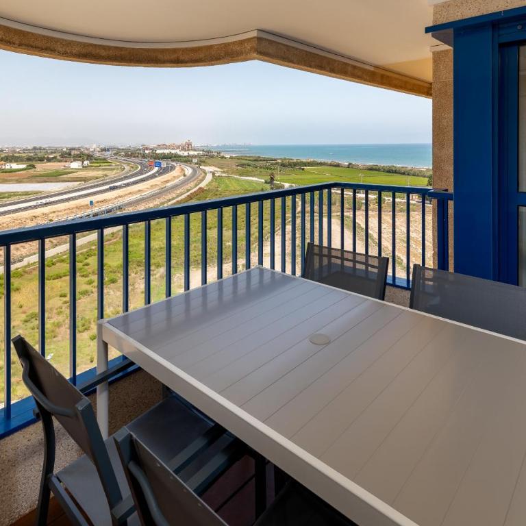 ApartUP Patacona Surfing Beach - Apartamento de 2 dormitorios - 1