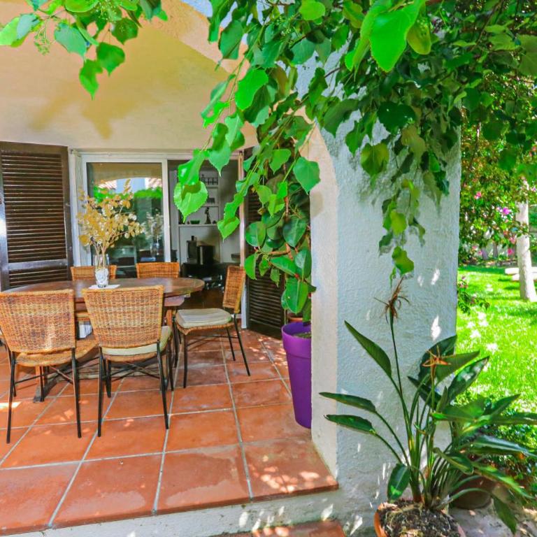 LITORAL COSTA DORADA - VILLA FALGUERA Only families - Villa con piscina privada - 28