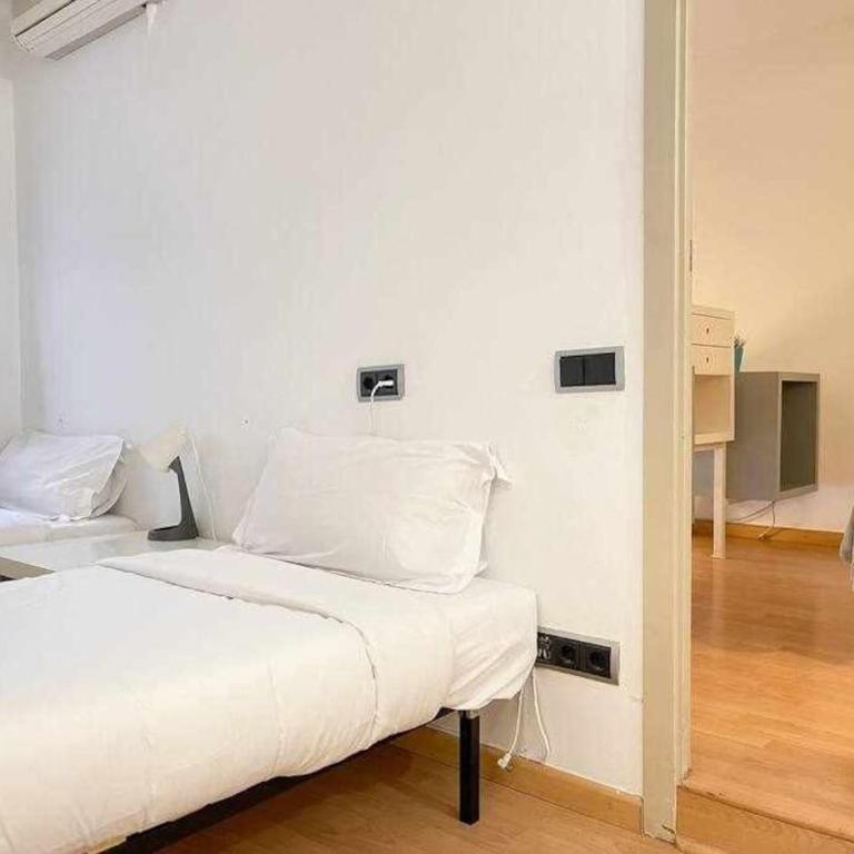 Duplex Lof in Gracia Downstair - Two-Bedroom Apartment - 25