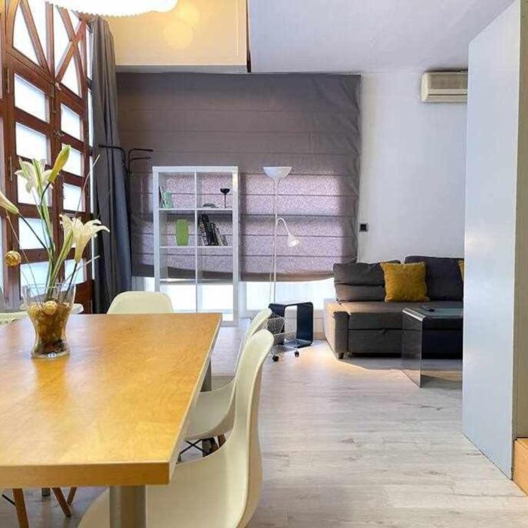 Duplex Lof in Gracia Downstair - Two-Bedroom Apartment - 5