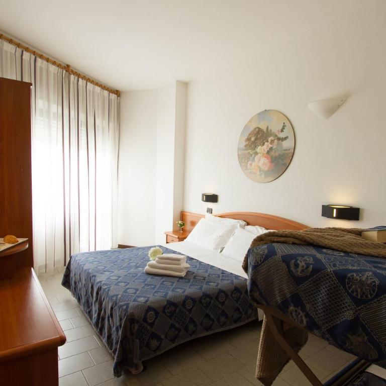 Hotel Nord Est - Camera Quadrupla - 2