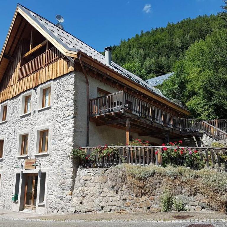 Apartment Belledonne 3 minutes from Alpe d Huez Grand Domaine via Oz en Oisans - Appartement - Vue sur Jardin - 13