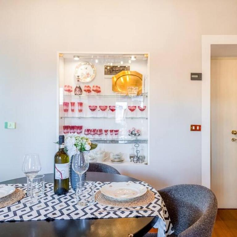 DUOMO - Prestigious Penthouse with Panoramic View - One-Bedroom Apartment - 17