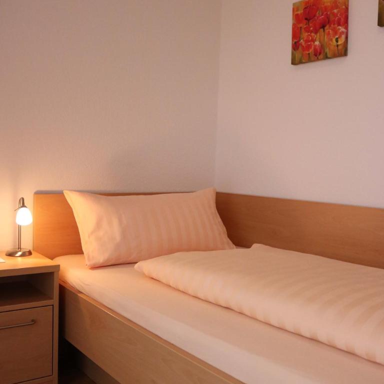 Hotel Brunnenhof - Einzelzimmer mit Balkon - 1