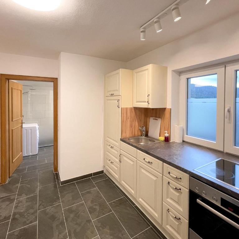 Haus Sabine - Apartment mit Blick auf die Berge - 12
