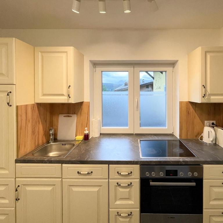 Haus Sabine - Apartment mit Blick auf die Berge - 13