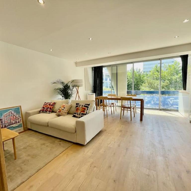 PGH N19-Centre-Ville, Plage à 200m, Parking Privé - Two-Bedroom Apartment - 13