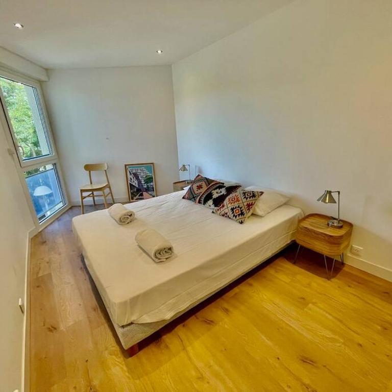 PGH N19-Centre-Ville, Plage à 200m, Parking Privé - Two-Bedroom Apartment - 23